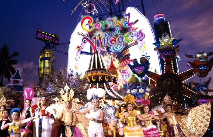 Таиландский курорт Пхукет готовится к рождественскому карнавалу