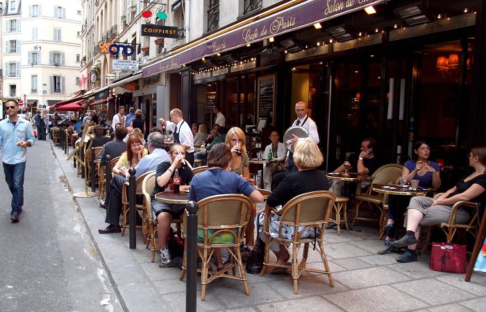 В Париже ввели частичный запрет на алкоголь