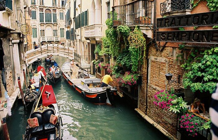 Google Street View представил новый сервис: прогулки по Венеции