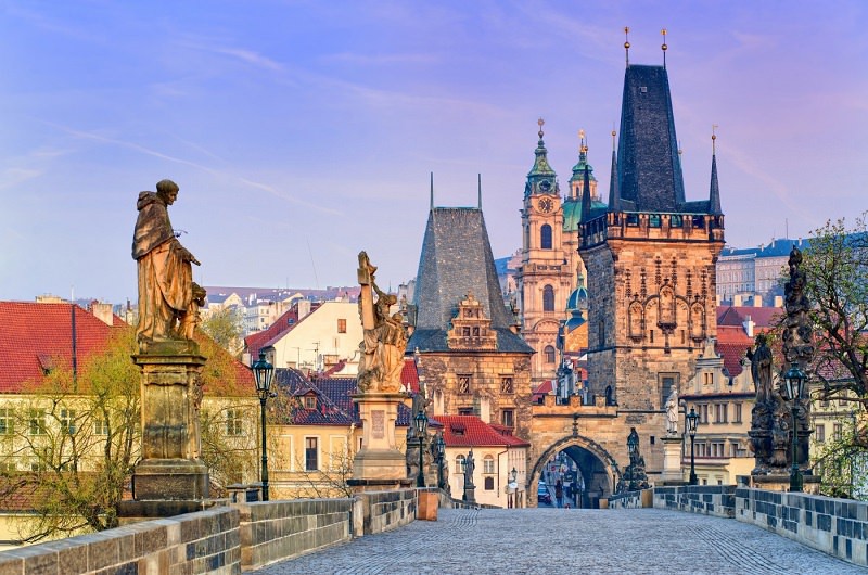 В посольстве Чехии упростили получение долгосрочных виз для украинцев