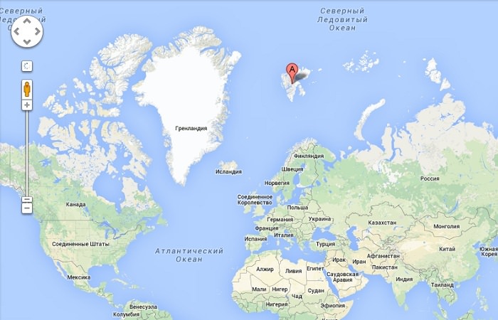 На острове Западный Шпицберген архипелага Шпицберген расположен российский шахтерский поселок Пирамида